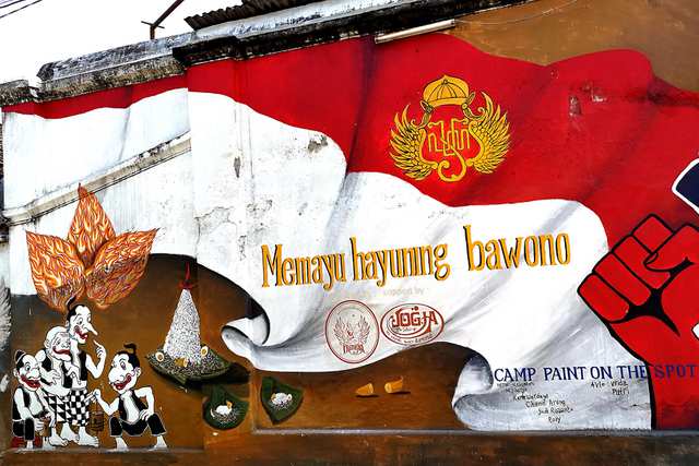 Fumes - Yogyakarta Wall Art - photo by LUCI FERRERO